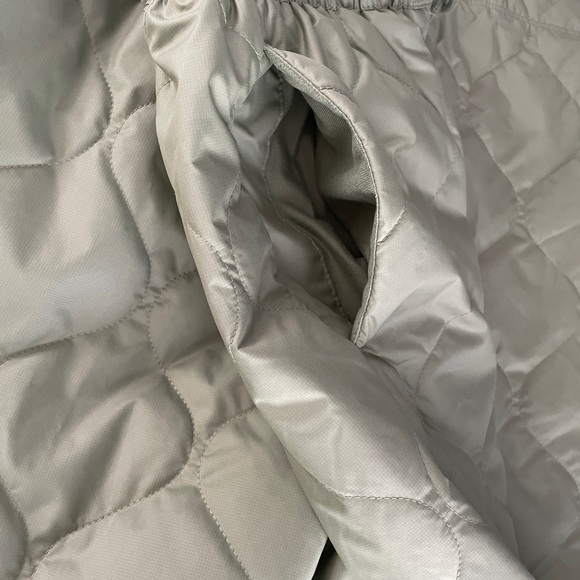 NWT Nike Small Sportswear Women's Essential Quilted High-Waisted Open-Hem Pants - Picture 9 of 11